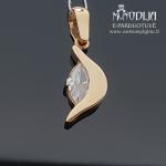 Pakabukas su akmenuku