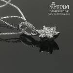 Balto aukso pakabukas su briliantais