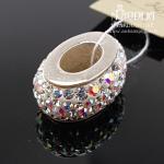 Sidabrinis pakabukas su akmenukais