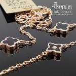 Auksinė grandinėlė su akmenukais