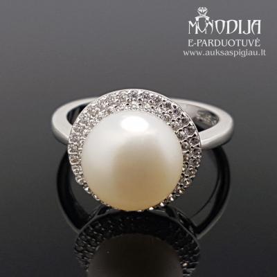 Sidabrinis žiedas su perlu