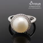 Sidabrinis žiedas su perlu