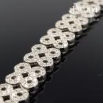 Sidabrinė apyrankė su akmenukais