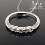 Balto aukso žiedas su briliantais