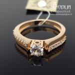 Auksinis žiedas su baltais cirkoniais