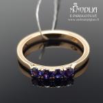 Raudono aukso žiedas su safyrais