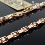 Su baltu auksu auksinė grandinėlė