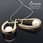 Geltono aukso auskarai su briliantais ir perlais