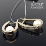 Balto aukso auskarai su briliantais ir perlais