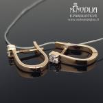 Su briliantais auksiniai auskarai