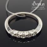 Balto aukso žiedas su briliantais