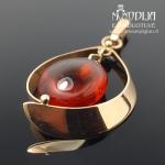 Auksinis pakabukas su gintaru