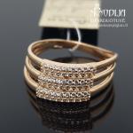 Platus auksinis žiedas su akutėmis