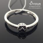 Balto aukso žiedas su juodais deimantais