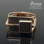 Auksinis žiedas su juodomis akutėmis