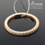 Raudono aukso žiedas su briliantais