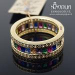 Geltono aukso žiedas su akmenukais