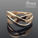 Auksinis žiedas su juodomis akutėmis