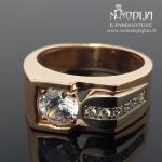 Vyriškas auksinis žiedas su baltomis akutėmis