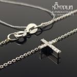 Balto aukso grandinėlė su Kryželiu ir baltais briliantais