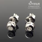 Sidabriniai auskarai su baltomis akutėmis