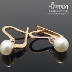 Auksiniai auskarai su perlais