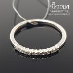 Balto aukso žiedas su baltais briliantais