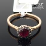 Auksinis žiedas su briliantais ir rubinu