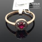 Auksinis žiedas su briliantais ir rubinu