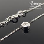 Balto aukso grandinėlė su balta akute