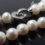 Sidabrinis perlų vėrinys