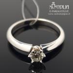 Balto aukso žiedas su briliantu