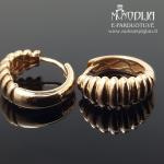 Auksiniai auskarai rinkės