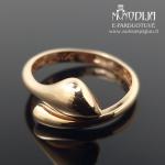 Auksinis žiedas su tarpeliu