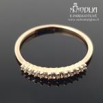 Auksinis žiedas su akutėmis