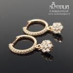 Kabantys auksiniai auskarai su briliantais