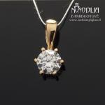 Auksinis pakabukas su balta akute