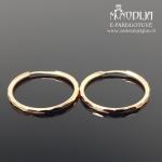 Graviruoti auksiniai auskarai rinkutės