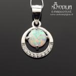 Sidabrinis pakabukas su akmenukais