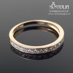 Auksinis žiedas su akmenukais