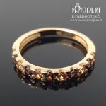 Auksinis žiedas su akmenukais