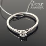 Balto aukso žiedas su briliantu