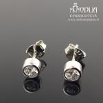 Sidabriniai auskarai su akmenukais