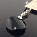 Sidabrinis pakabukas su akmenuku