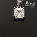 Sidabrinis pakabukas su balta akute