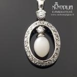 Sidabrinis pakabukas su akutėmis