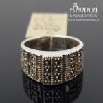 Sidabrinis žiedas su akmenukais