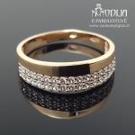 Auksinis žiedas su akutėmis