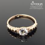 Auksinis žiedas su akutėmis