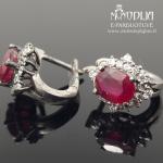 Sidabriniai auskarai su akmenukais